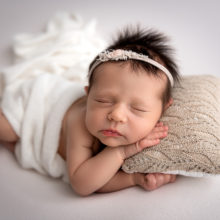 newborn, novorodenecké fotenie, fotenie bábätiek, fotenie detí, novorodenecká fotografka, fotenie detí, fotenie miminiek, newborn fotenie